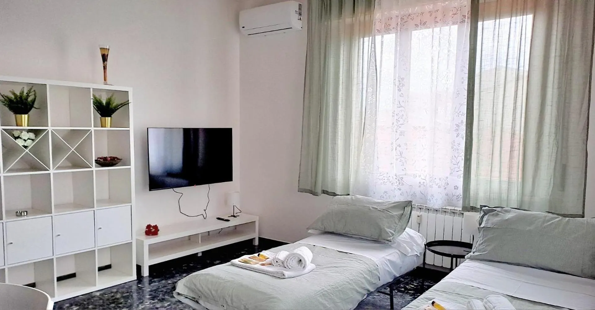 Roby Apartment In Centro 3 Camere 3 Bagni Florence 0*,