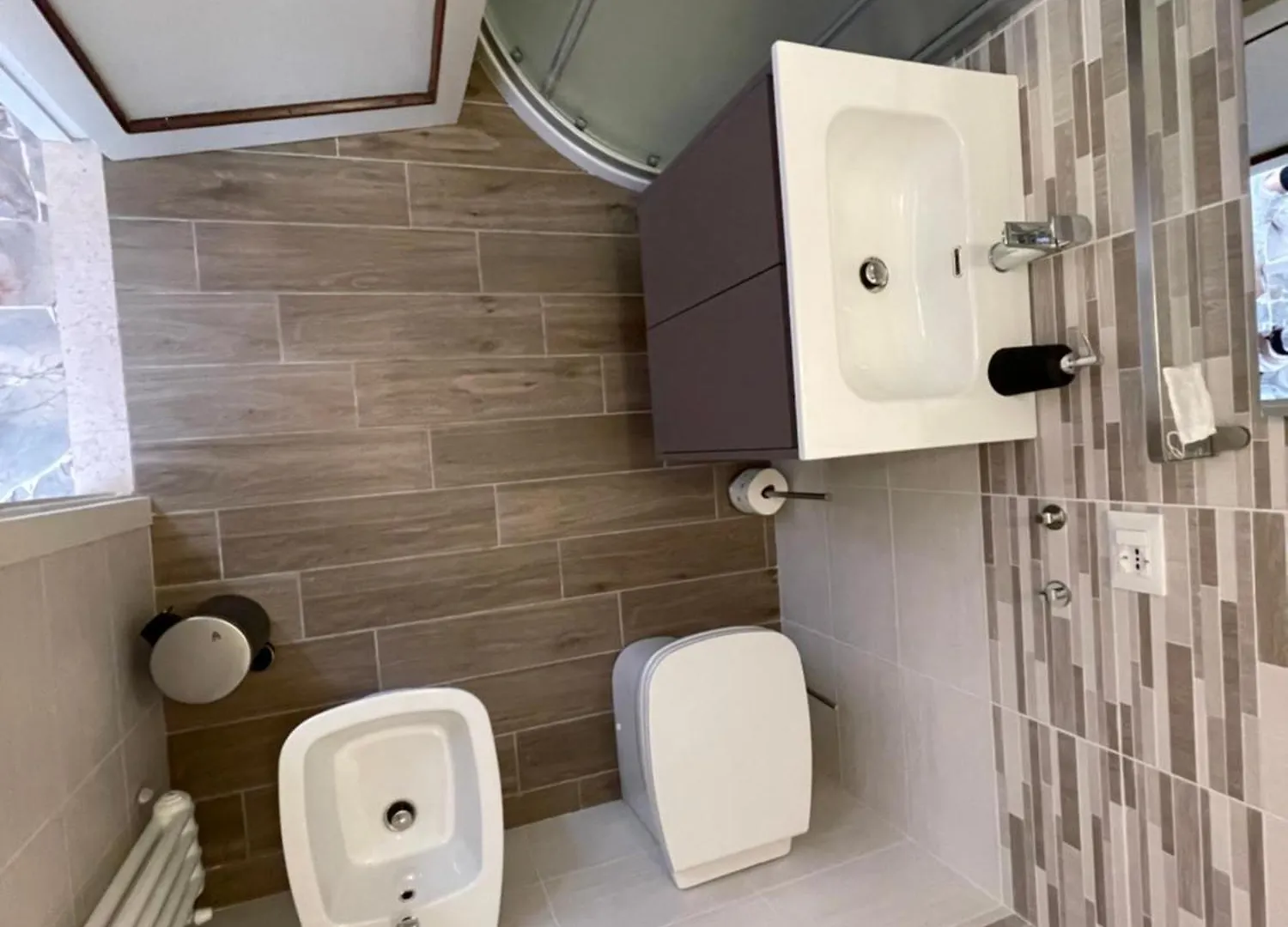 Roby Apartment In Centro 3 Camere 3 Bagni Florence Italy