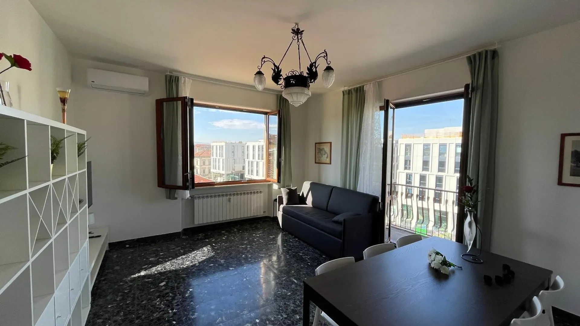 Roby Apartment In Centro 3 Camere 3 Bagni Florence