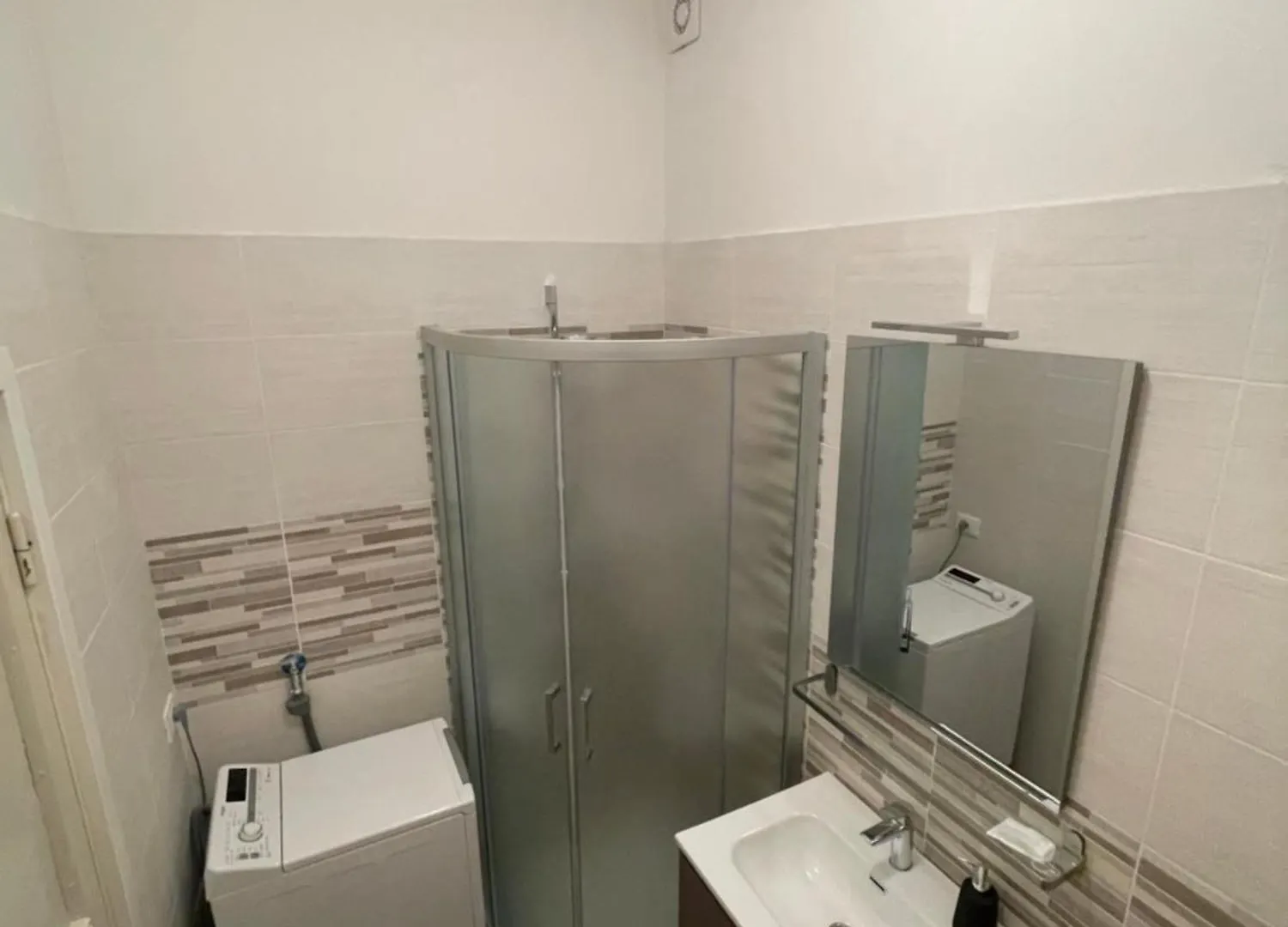 Roby Apartment In Centro 3 Camere 3 Bagni Florence Italy