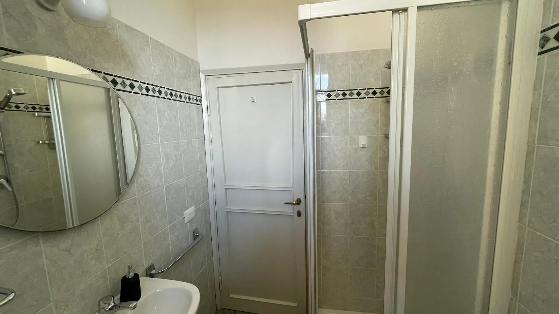 Roby Apartment In Centro 3 Camere 3 Bagni Florence 0*,