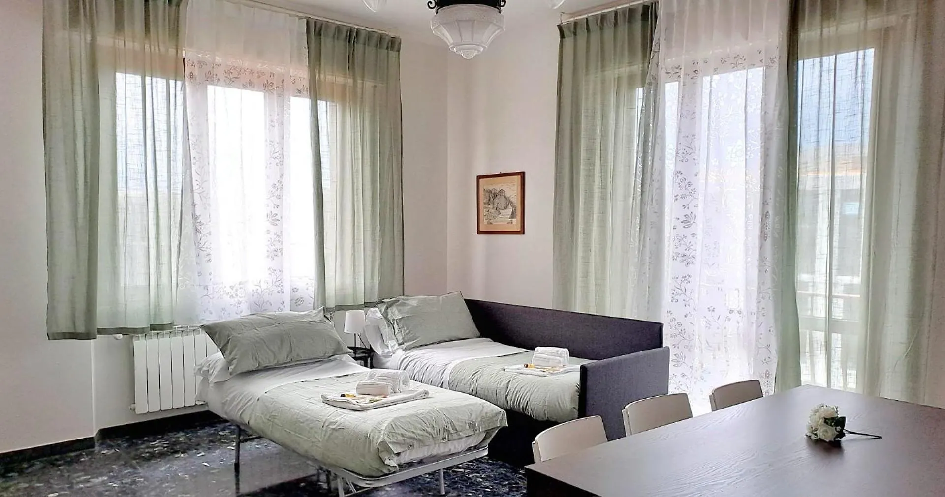 Roby Apartment In Centro 3 Camere 3 Bagni Florencie
