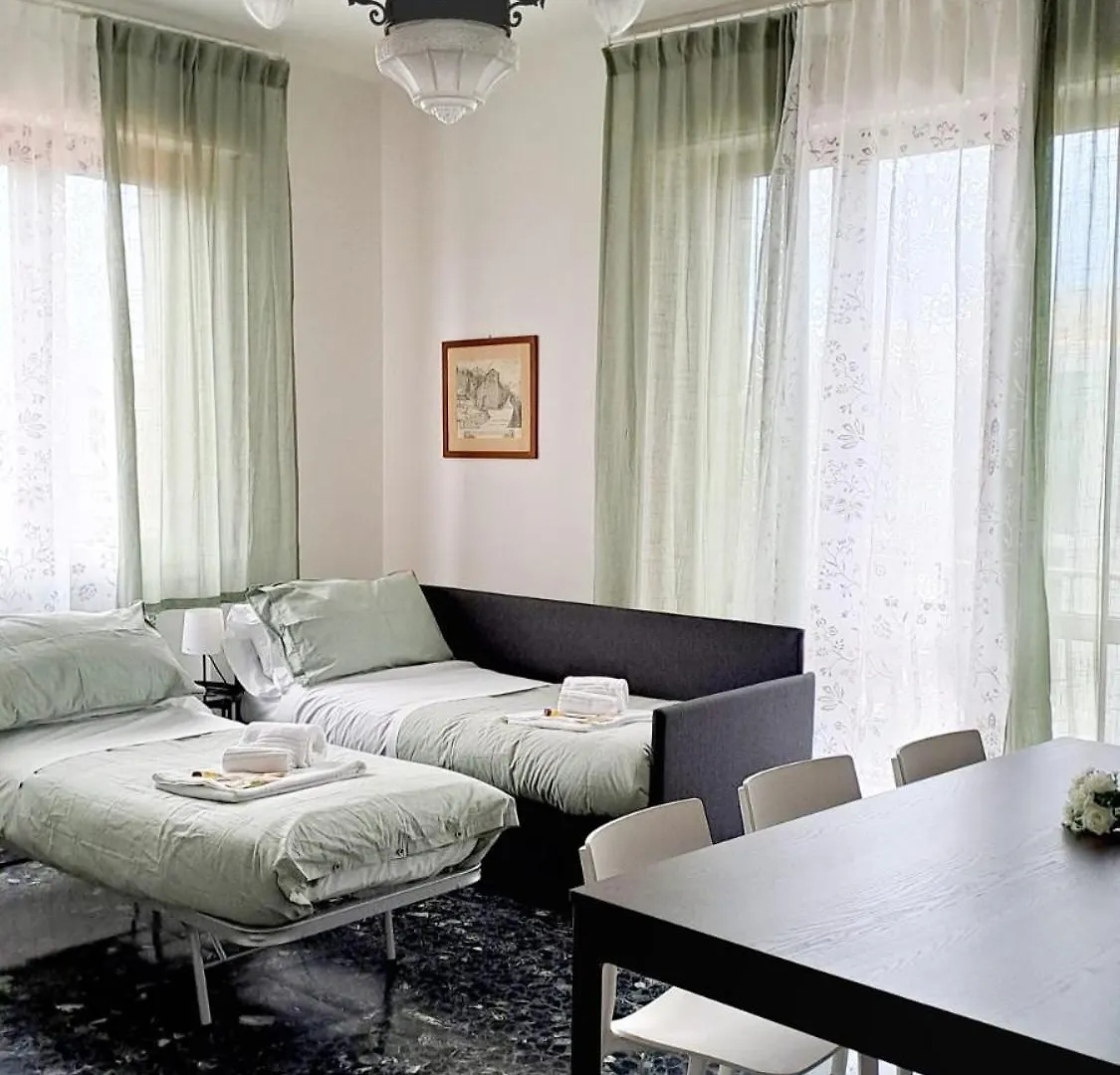 Roby Apartment In Centro 3 Camere 3 Bagni Florencie 0*,